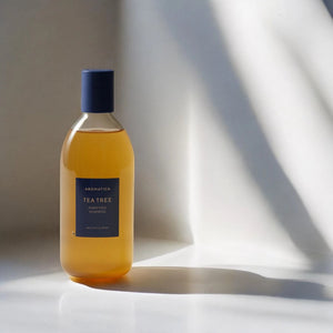 Skin TOGO Aromatica Tea Tree Purifying Shampoo in a 400ml amber bottle for oily and irritated scalps.