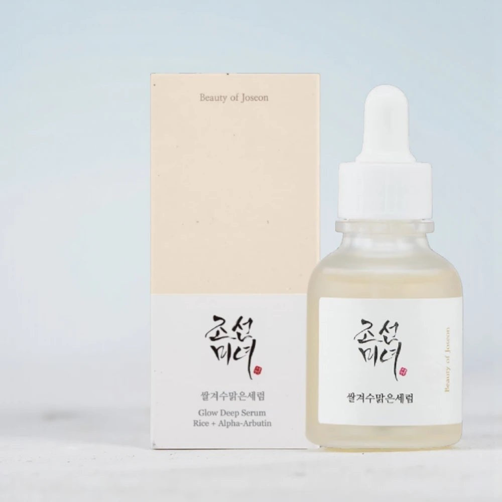 Skin TOGO Beauty of Joseon Glow Deep Serum with rice and arbutin in a glass dropper bottle next to its beige box.