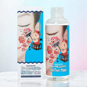 Skin TOGO Elizavecca Milky Piggy Hell-Pore Clean Up AHA Fruit Toner bottle and box with cute pig character design