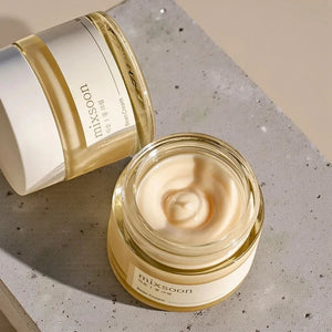 Skin TOGO Mixsoon Bean Cream in a glass jar with a creamy texture, featuring fermented soybean extract for hydration.