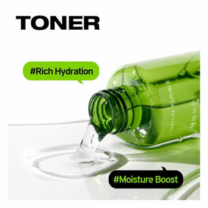 Skin TOGO NATURE REPUBLIC Young Green Tea Mild Toner pouring from a green bottle with Rich Hydration text overlay.